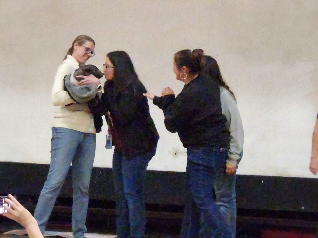 And the winner's are: Photos of 2nd place vote getter Miss Gonzalez, kissing Miss Piggy.